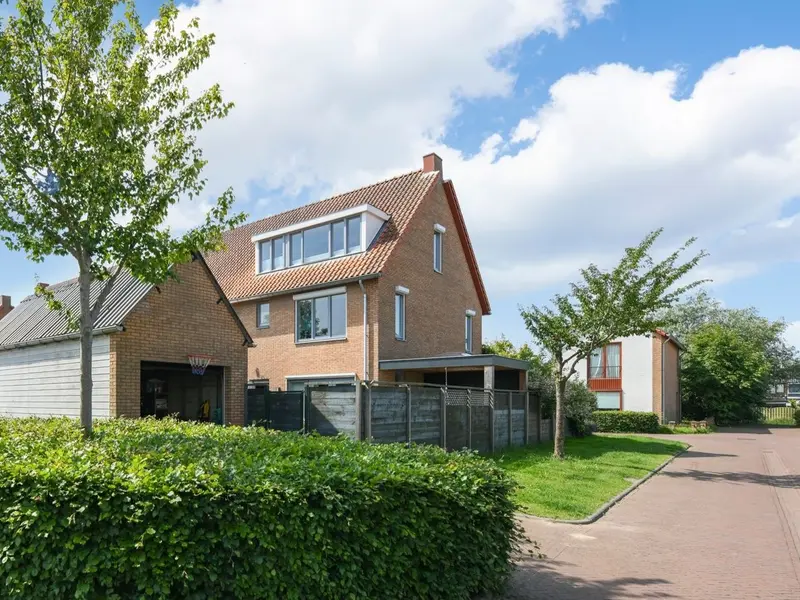 L.A. Braakstraat 1, Aalsmeer