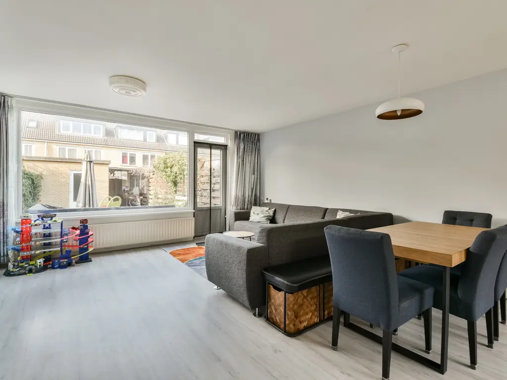 Albert van Dalsumlaan 58, Amstelveen