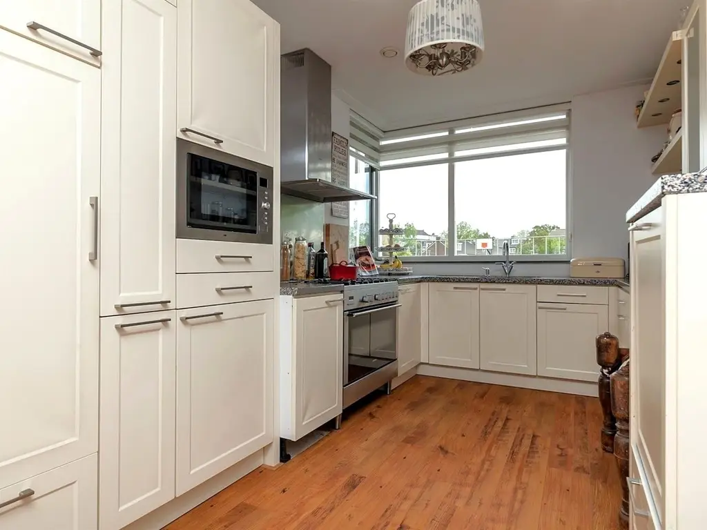 Salamander 105, Amstelveen