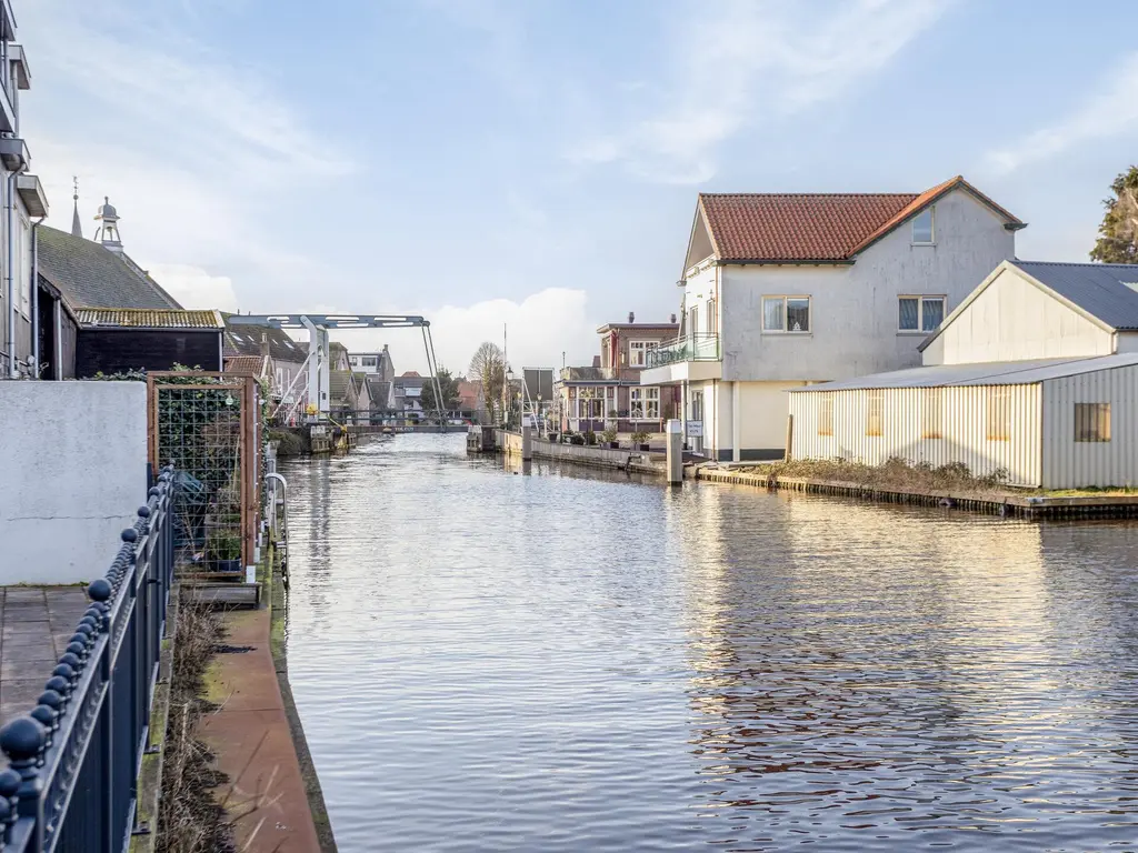 Hoge Rijndijk 12, NIEUWERBRUG AAN DEN RIJN