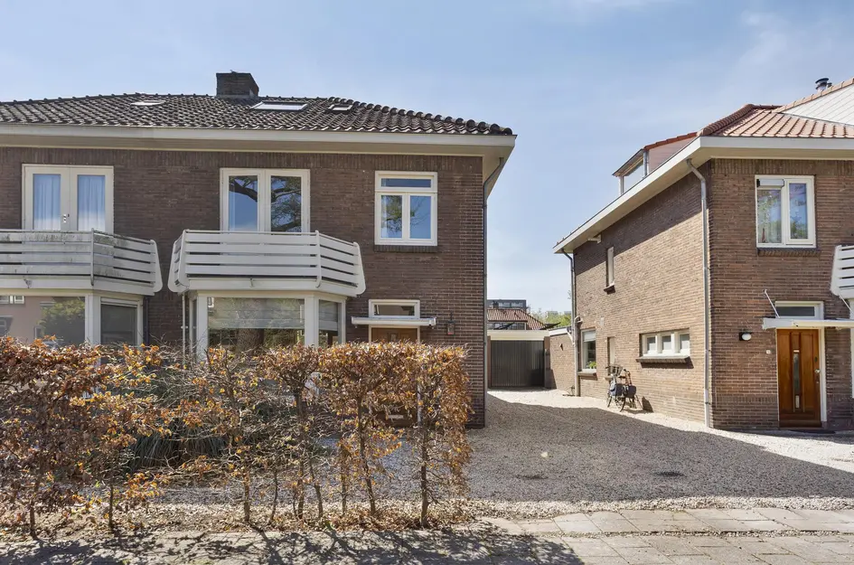 Van der Valk Boumanlaan 38