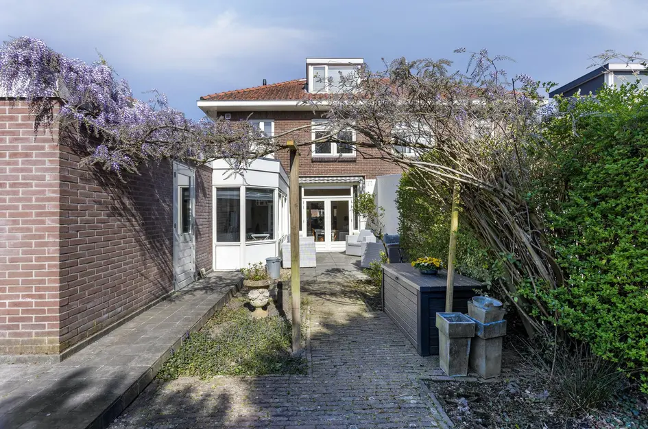 Van der Valk Boumanlaan 38