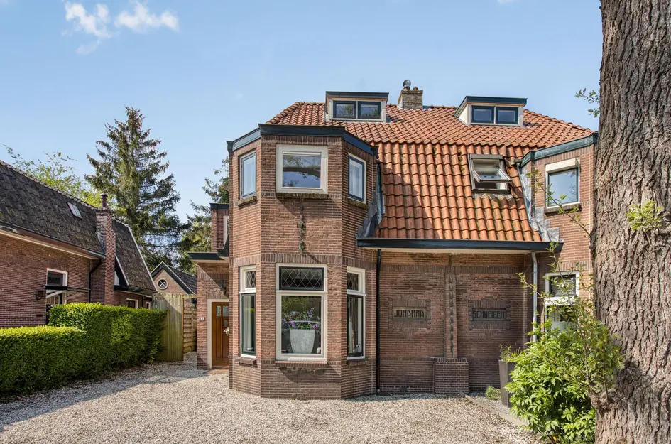 Van der Valk Boumanlaan 22