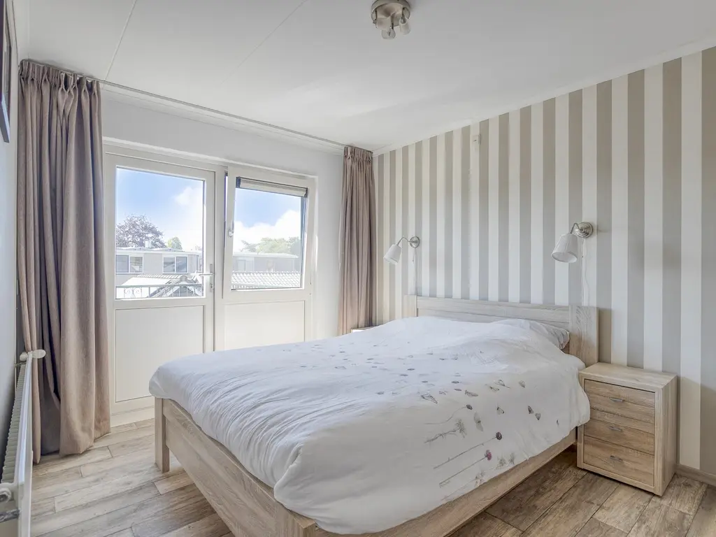 Goudenregenlaan 2, KAMERIK