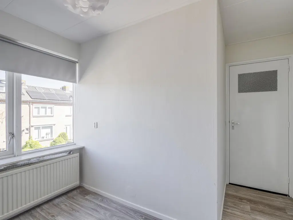 Goudenregenlaan 2, KAMERIK