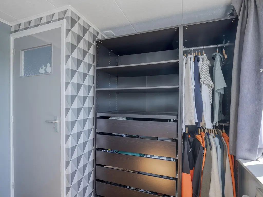Goudenregenlaan 2, KAMERIK