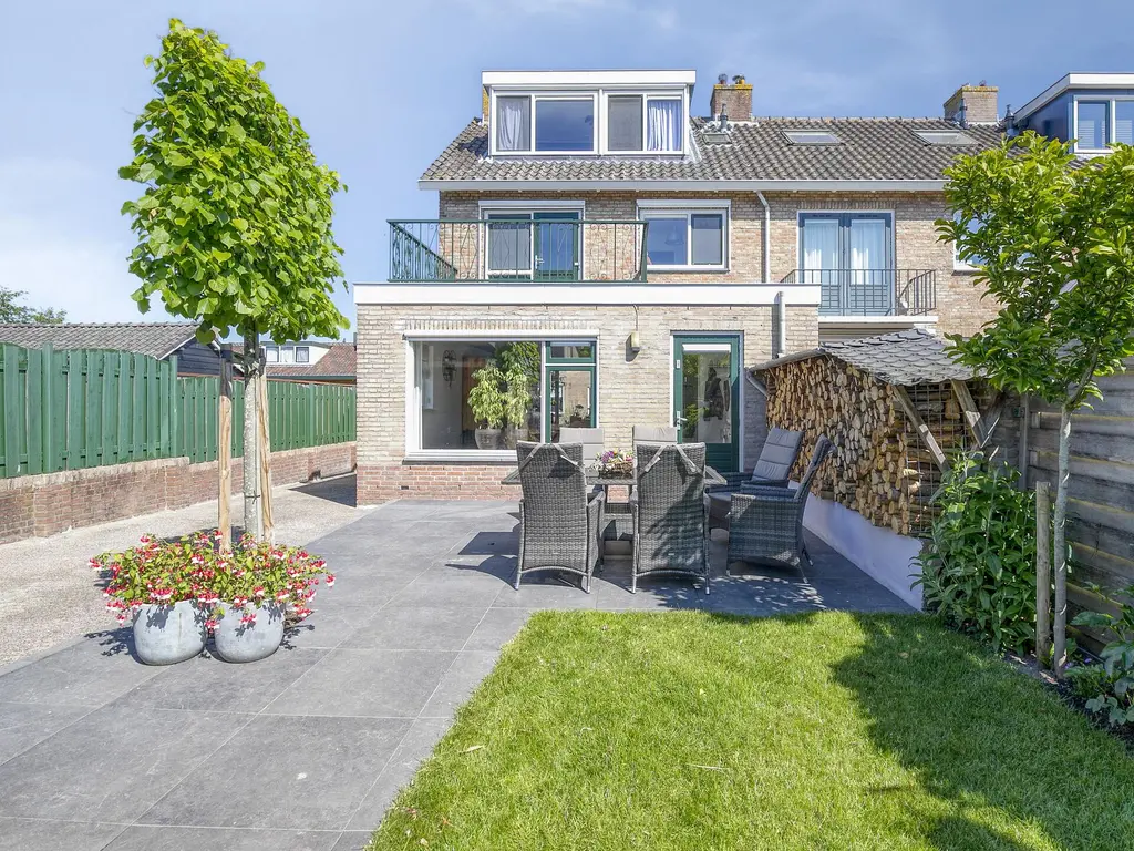 Goudenregenlaan 2, KAMERIK