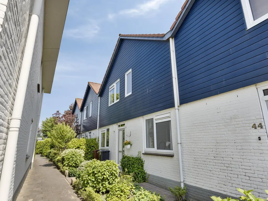 Strick van Linschotenstraat 79, LINSCHOTEN