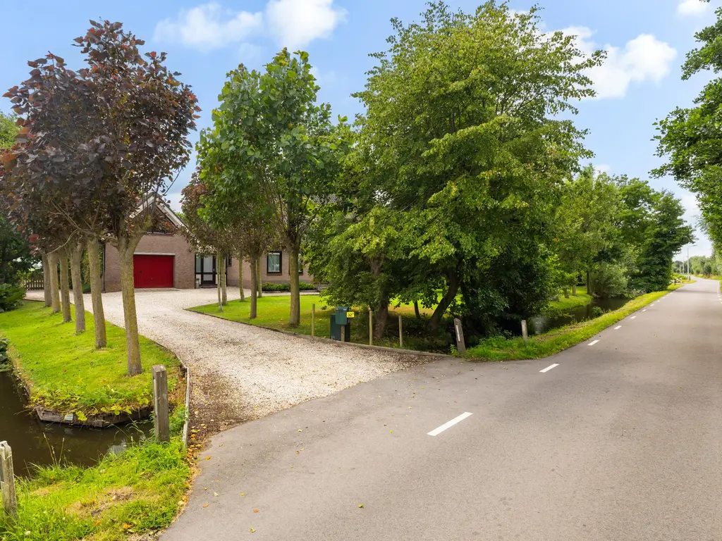 Oosteinde 32a, WAARDER