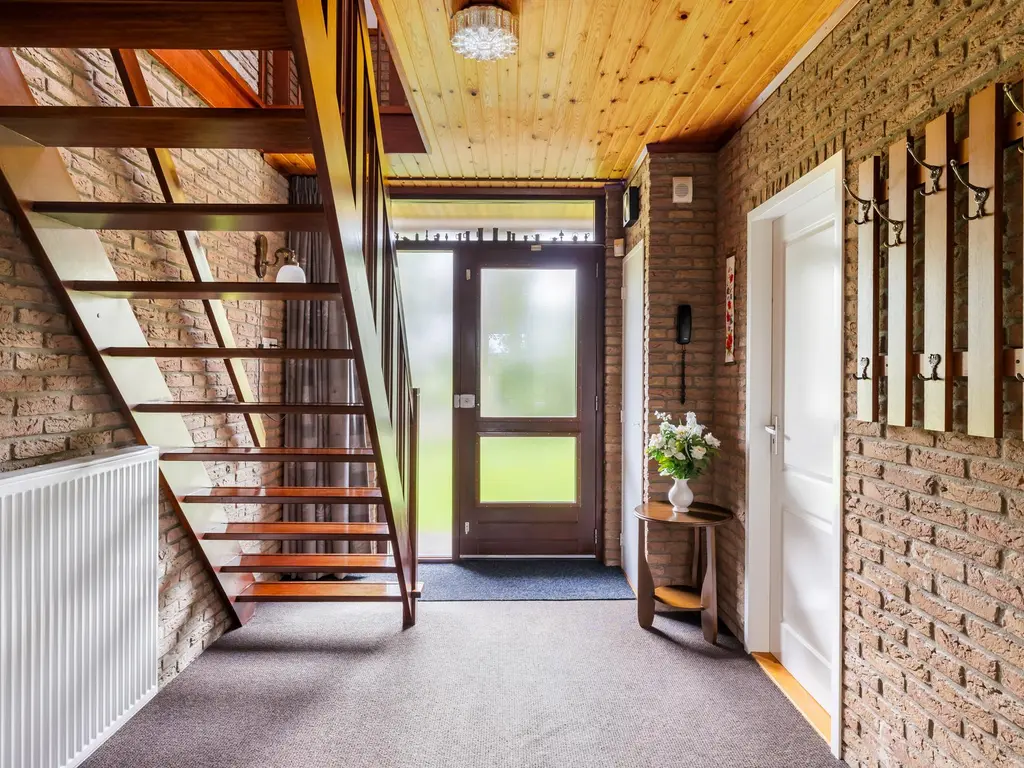 Oosteinde 32a, WAARDER