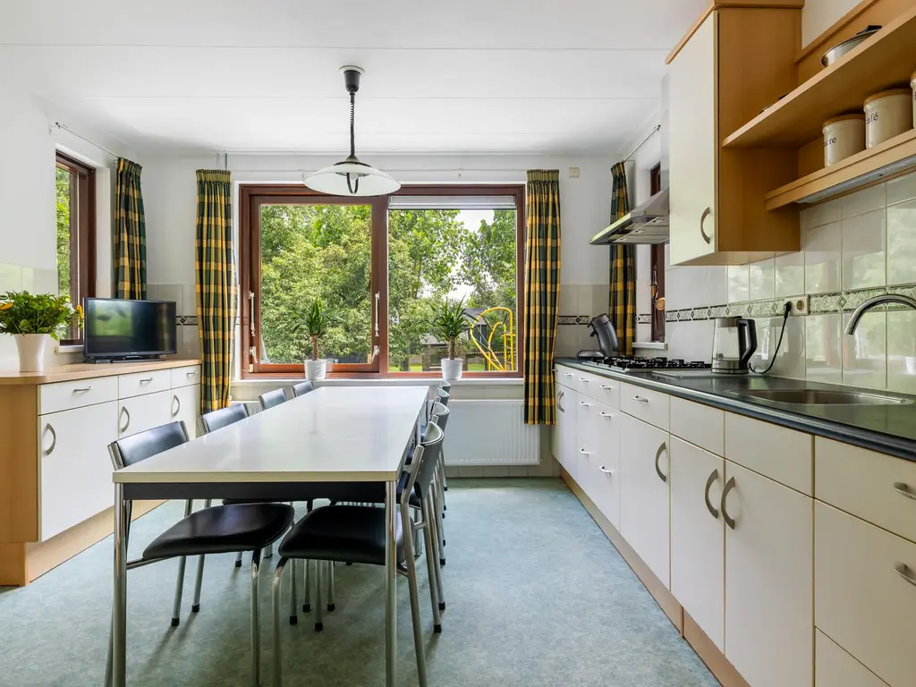 Oosteinde 32a, WAARDER