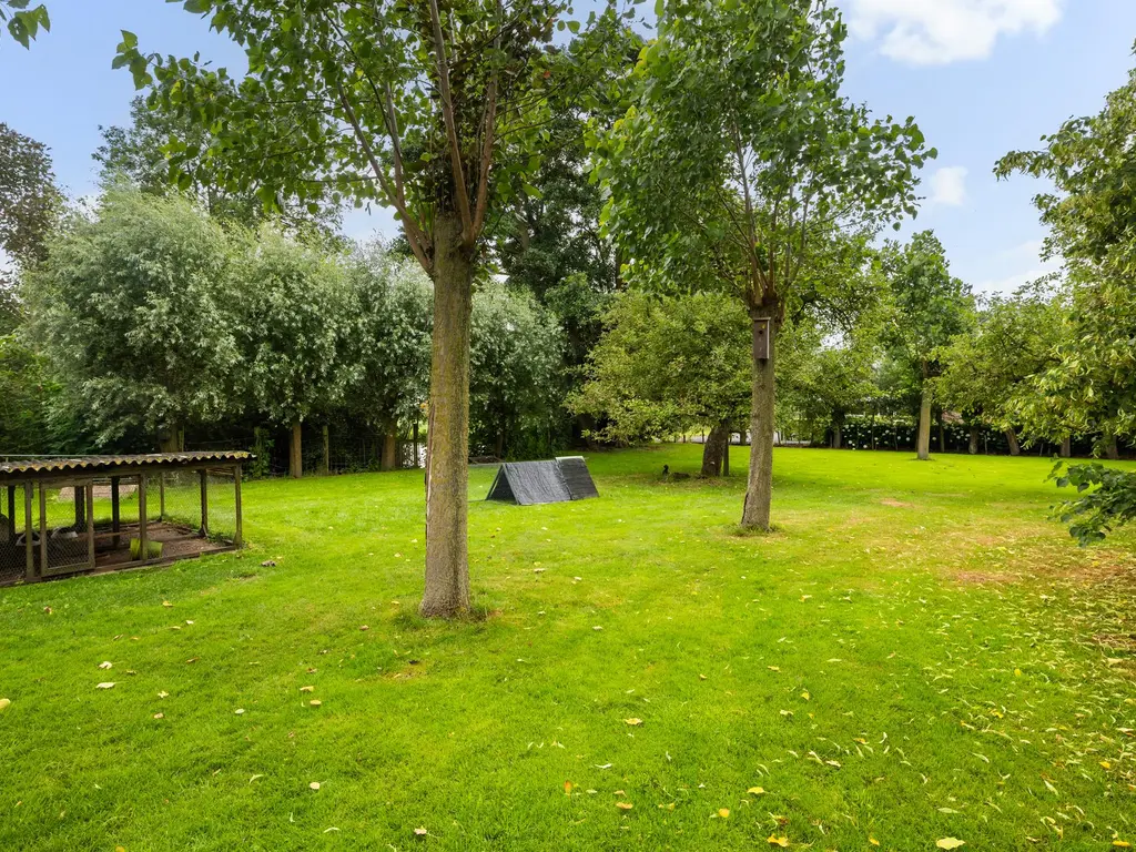 Oosteinde 32a, WAARDER