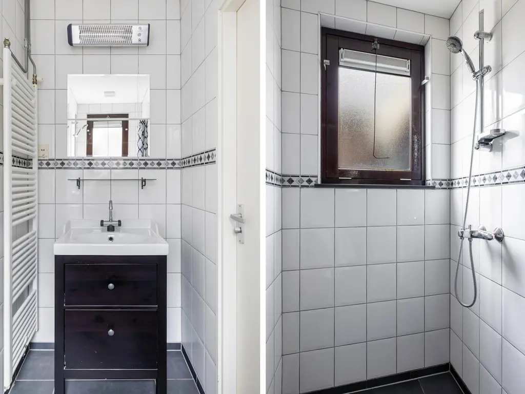 Oosteinde 32a, WAARDER