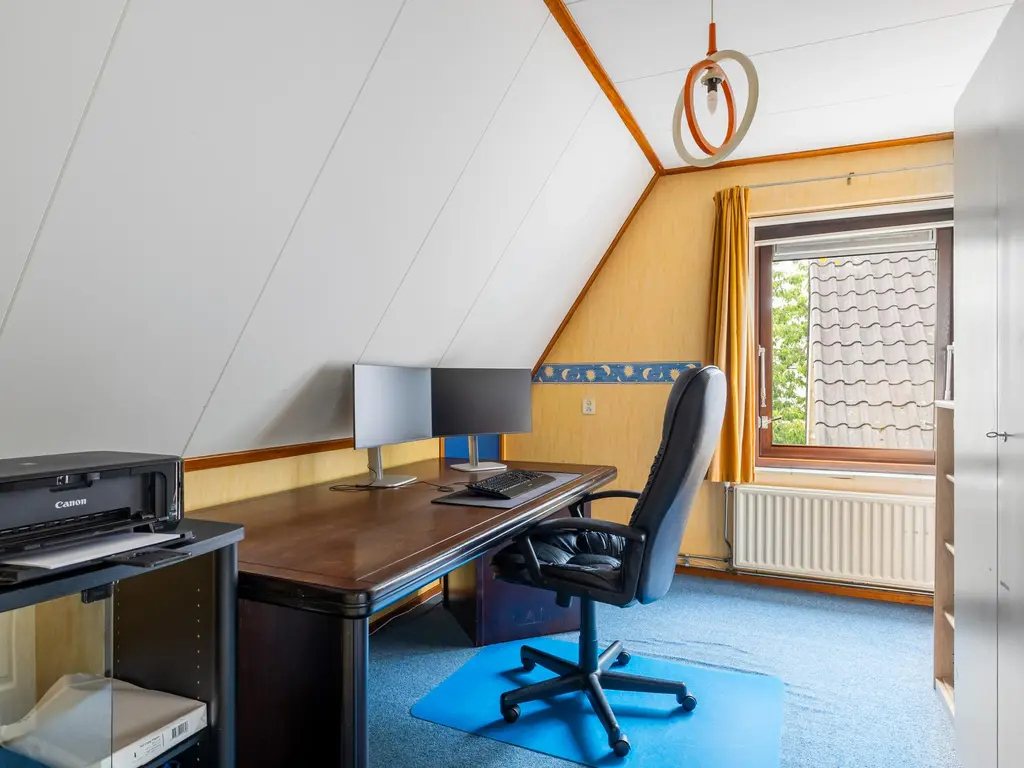 Oosteinde 32a, WAARDER