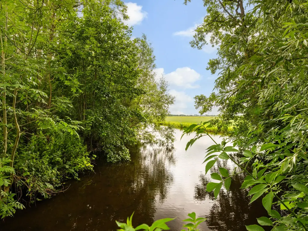 Oosteinde 32a, WAARDER