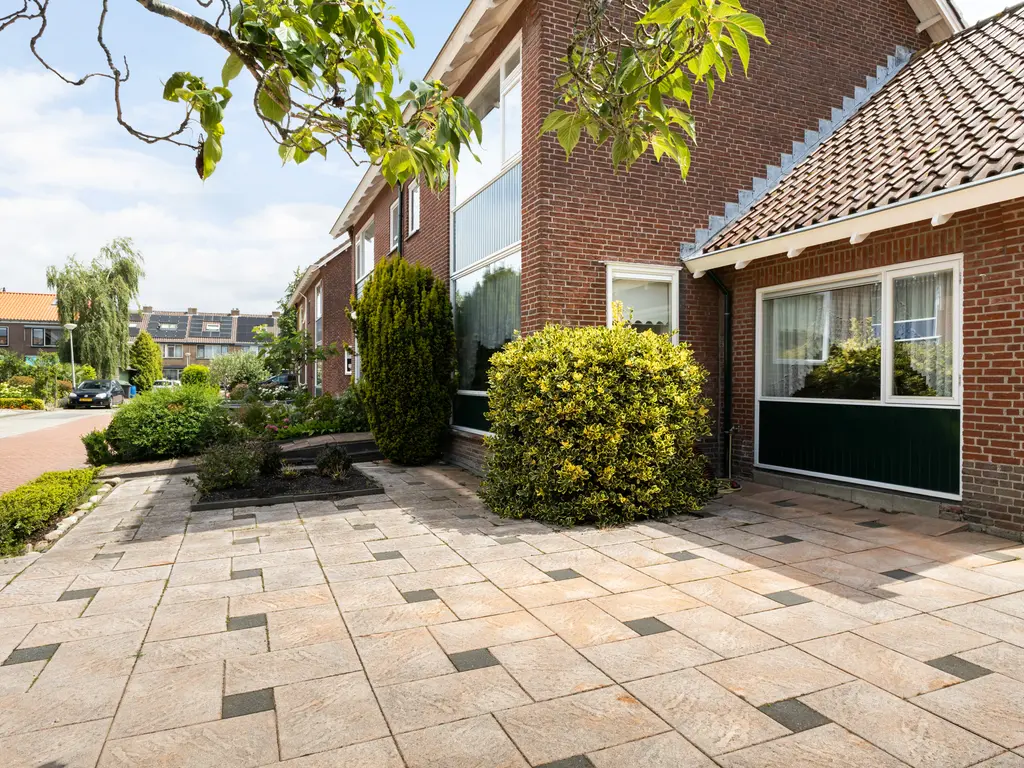 Prinses Margrietstraat 2, WAARDER