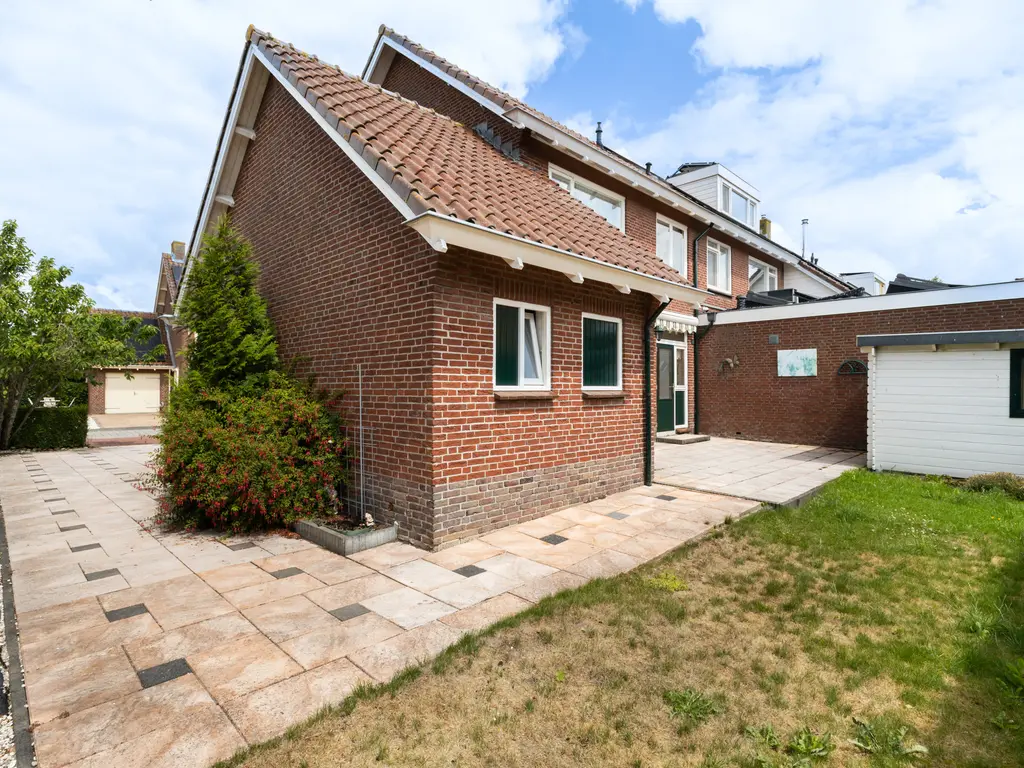 Prinses Margrietstraat 2, WAARDER