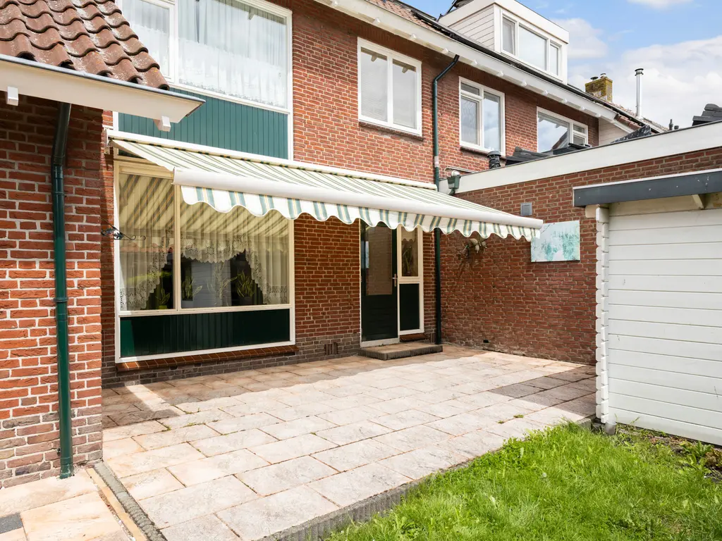 Prinses Margrietstraat 2, WAARDER