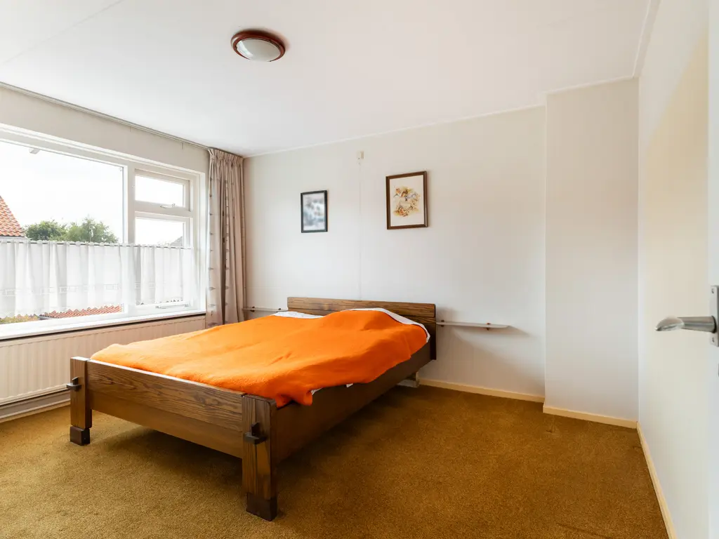 Prinses Margrietstraat 2, WAARDER
