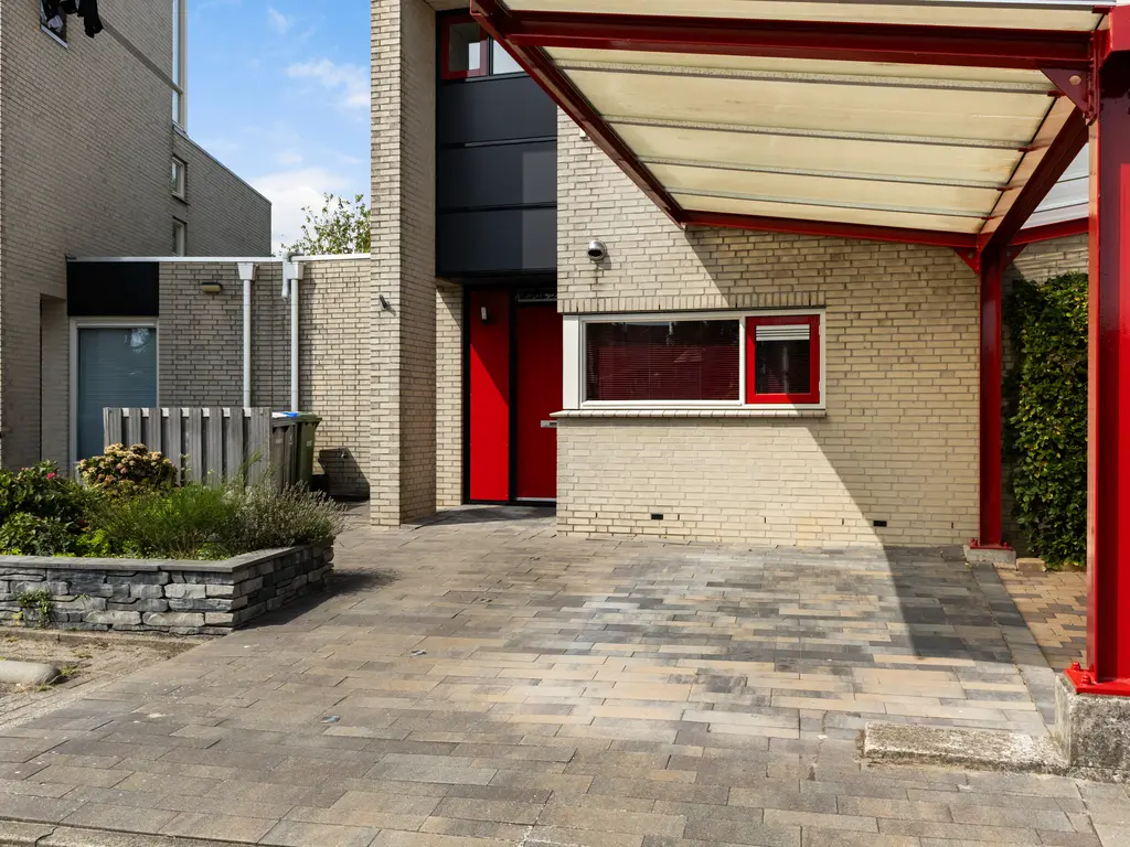 Bomschuit 8, WOERDEN
