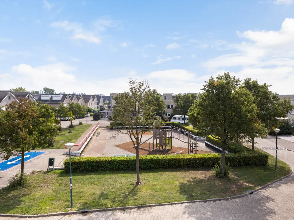 Bomschuit 8, WOERDEN