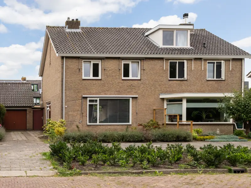 Vincent van Goghlaan 26, WOERDEN