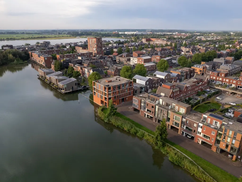 Ladogameer 26, WOERDEN