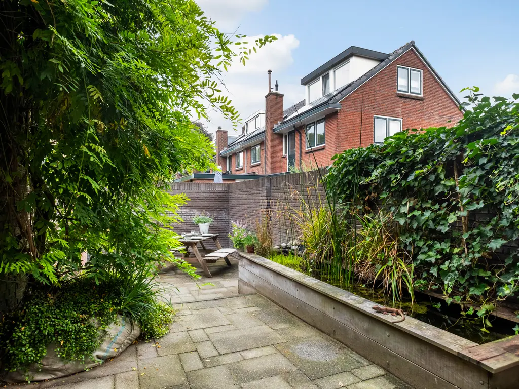 Leidsestraatweg 66, WOERDEN