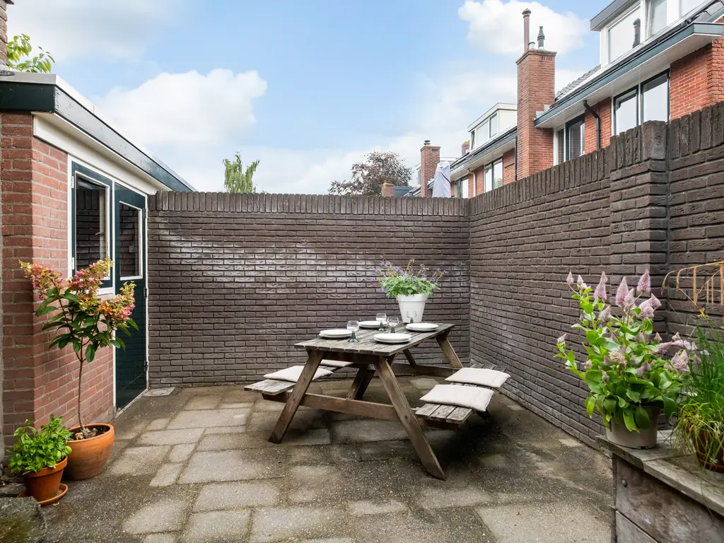 Leidsestraatweg 66, WOERDEN