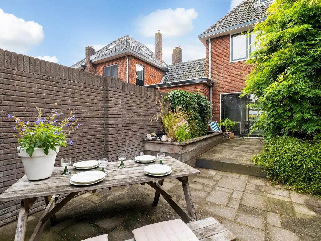 Leidsestraatweg 66, WOERDEN