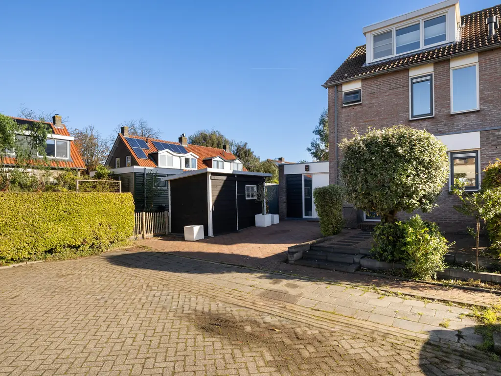 Burg. de Kockstraat 18, KAMERIK