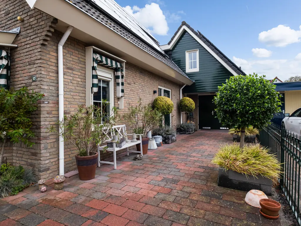 Strick van Linschotenstraat 92, LINSCHOTEN