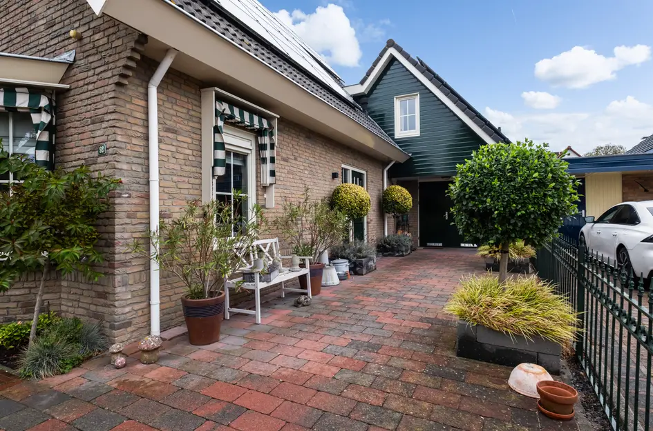 Strick van Linschotenstraat 92