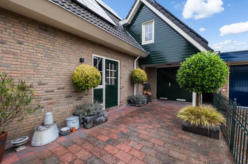 Strick van Linschotenstraat 92