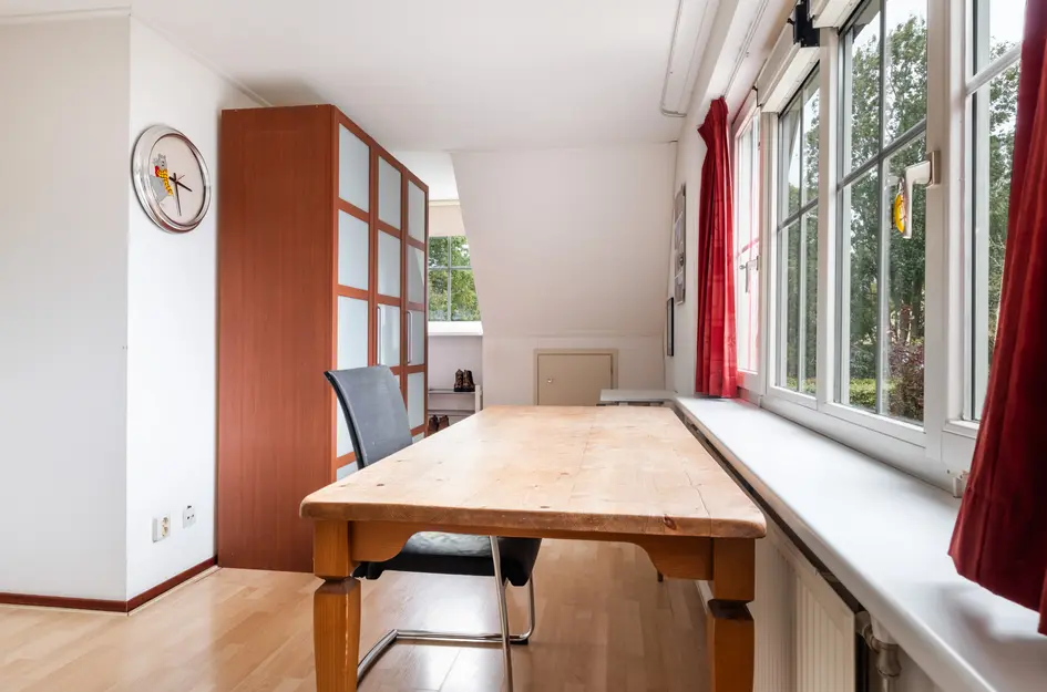Strick van Linschotenstraat 92