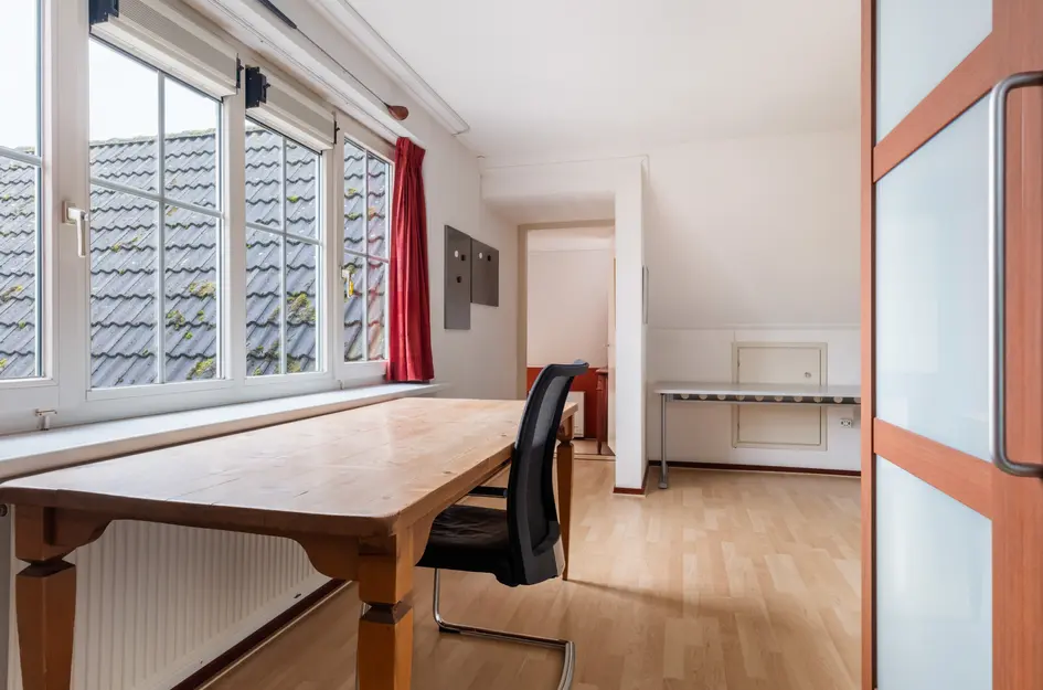 Strick van Linschotenstraat 92