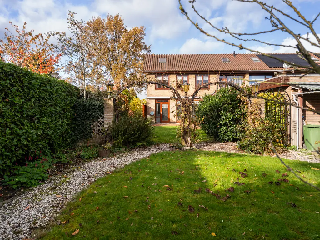 V.d. Duijn van Maasdamlaan 6, WOERDEN