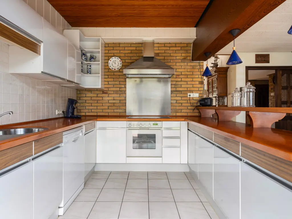 V.d. Duijn van Maasdamlaan 6, WOERDEN