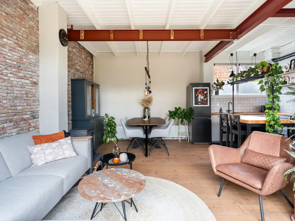 Van Teylingenweg 44, KAMERIK