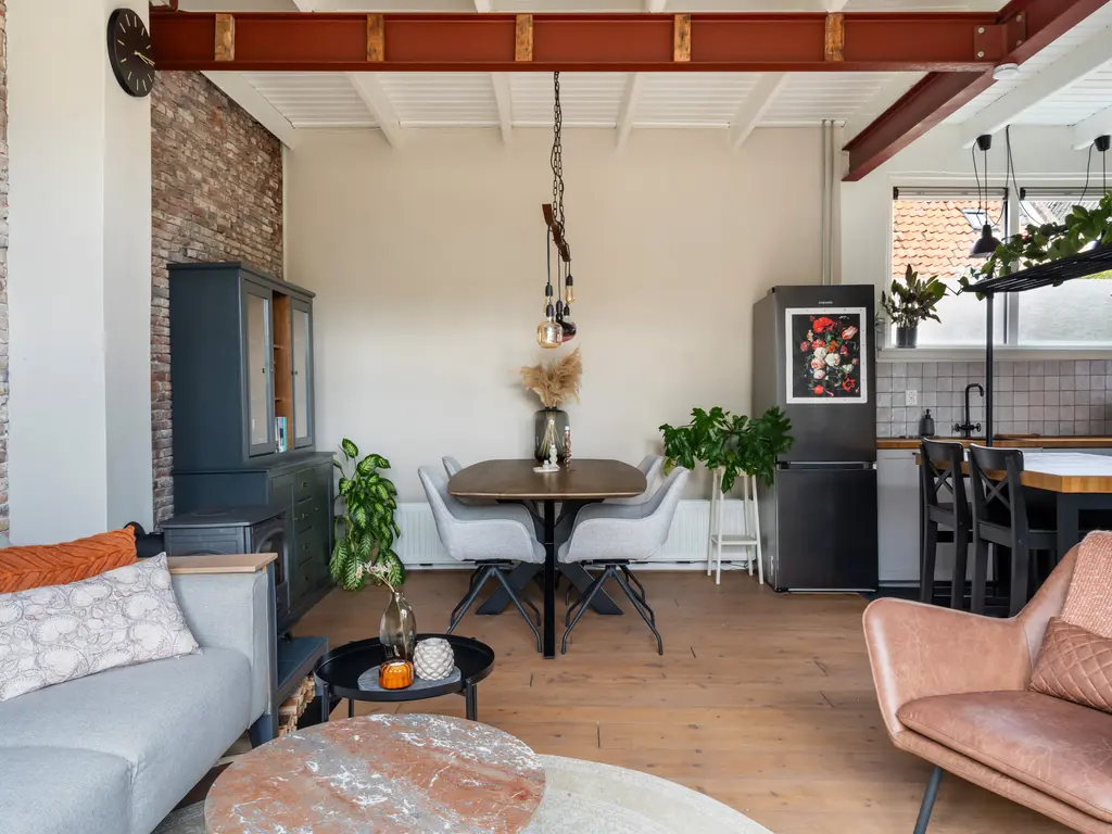 Van Teylingenweg 44, KAMERIK