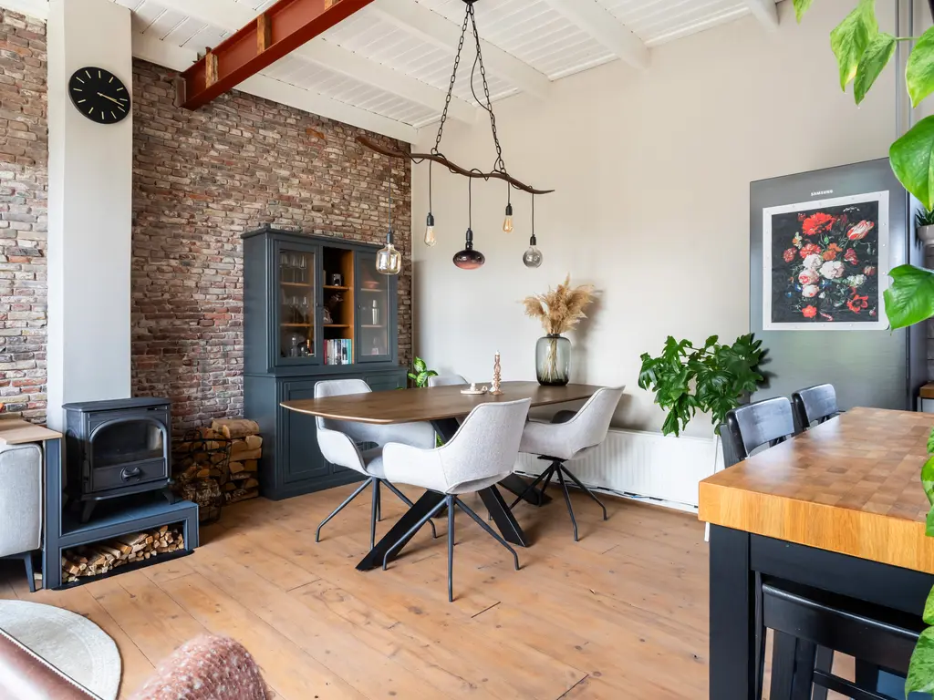 Van Teylingenweg 44, KAMERIK