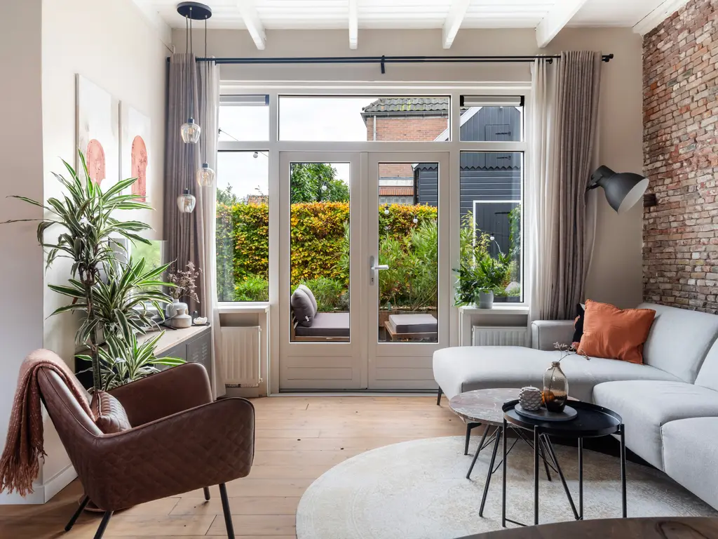 Van Teylingenweg 44, KAMERIK