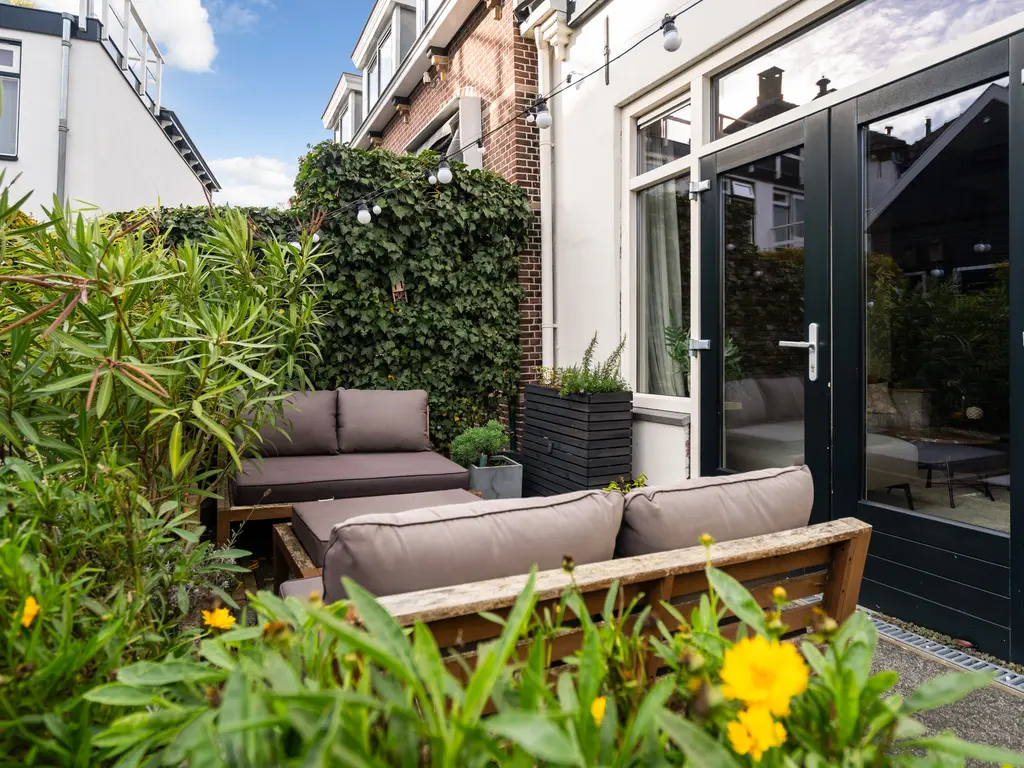 Van Teylingenweg 44, KAMERIK