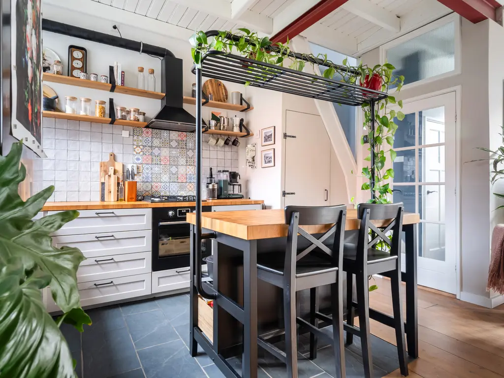 Van Teylingenweg 44, KAMERIK