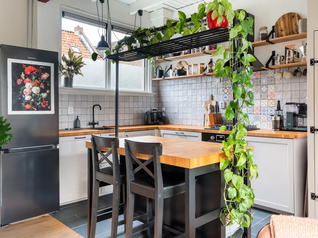 Van Teylingenweg 44, KAMERIK