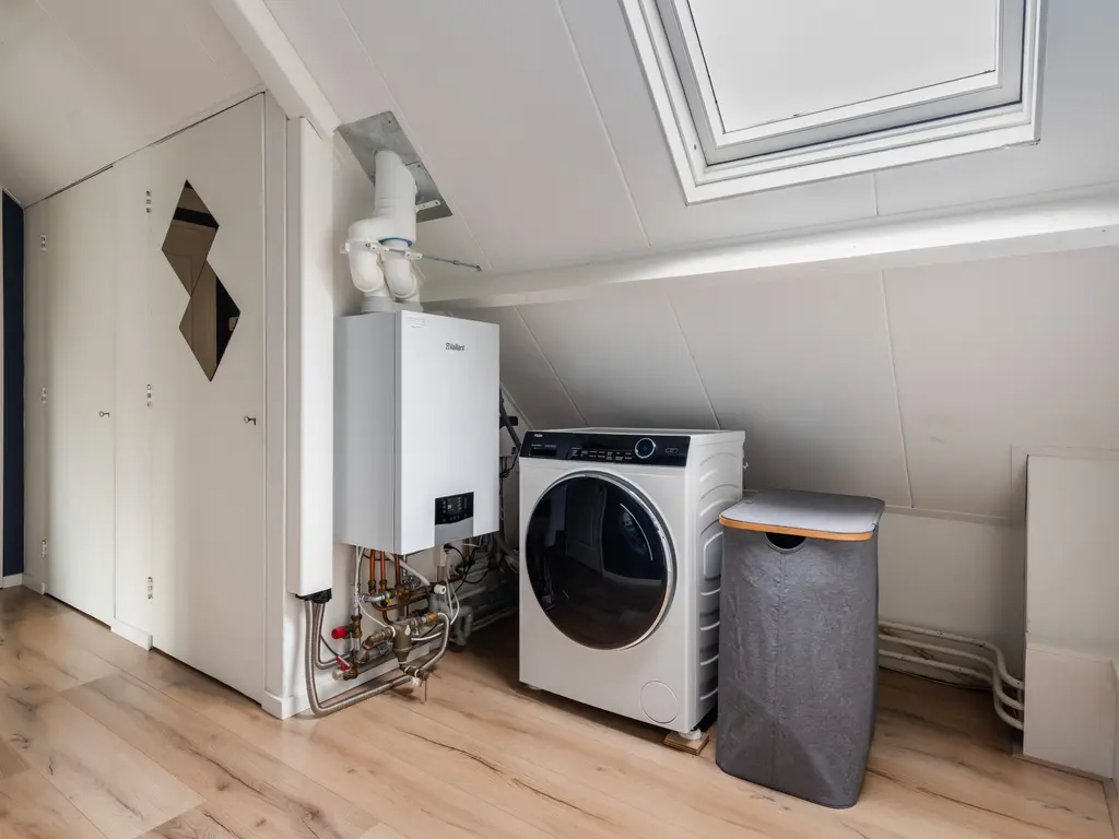 Van Teylingenweg 44, KAMERIK