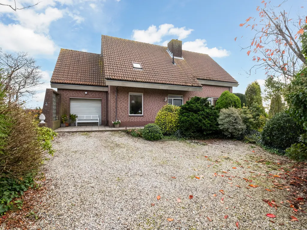 Van Teylingenweg 127, KAMERIK