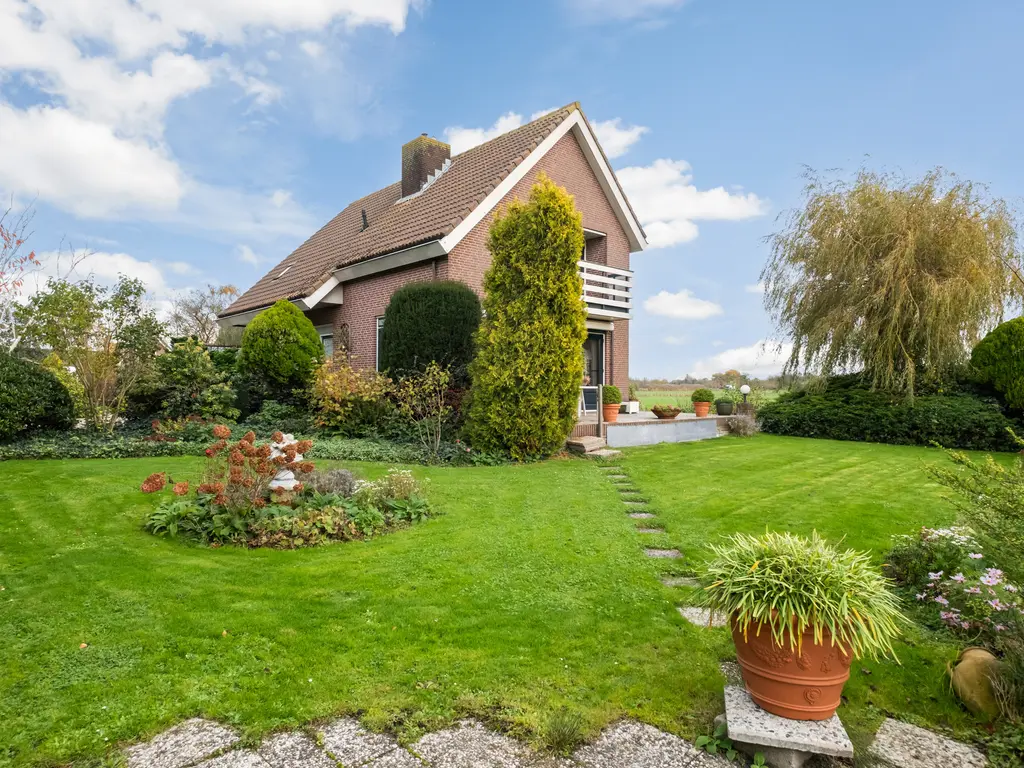 Van Teylingenweg 127, KAMERIK