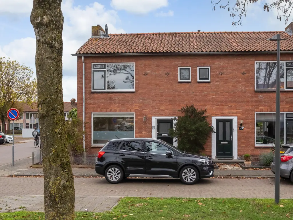 Anthonie van Dijckstraat 1, WOERDEN