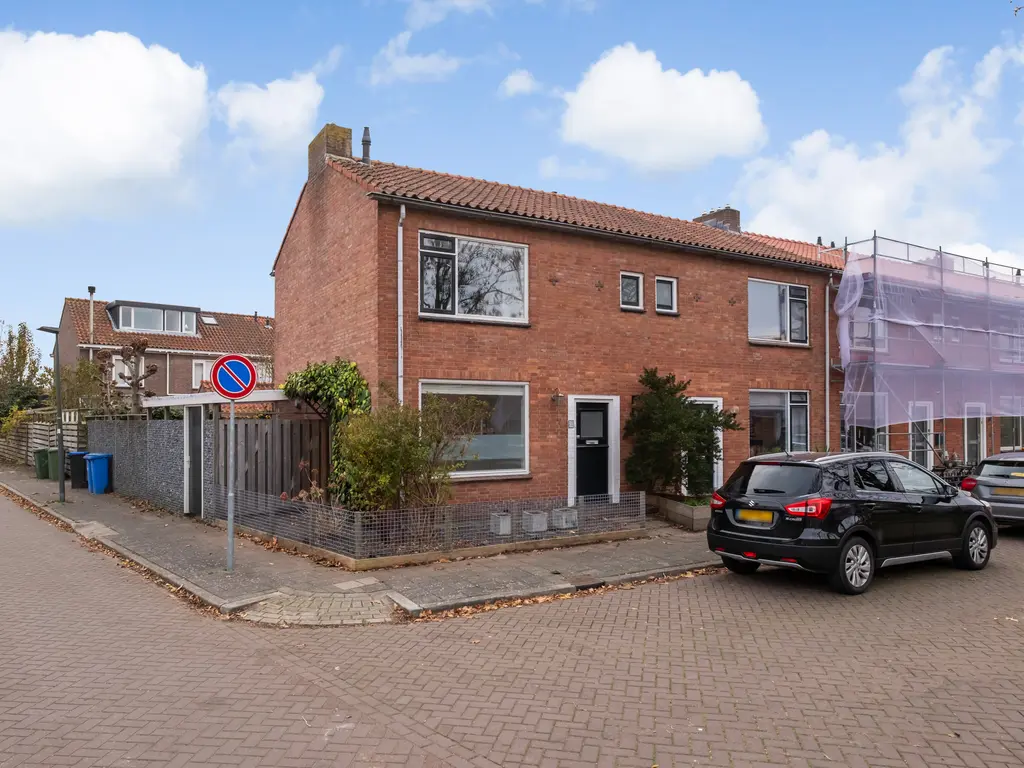 Anthonie van Dijckstraat 1, WOERDEN